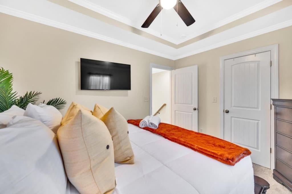 康科德Cozy 2B Townhouse King Bed Free Parking Tv In Brs别墅 外观 照片