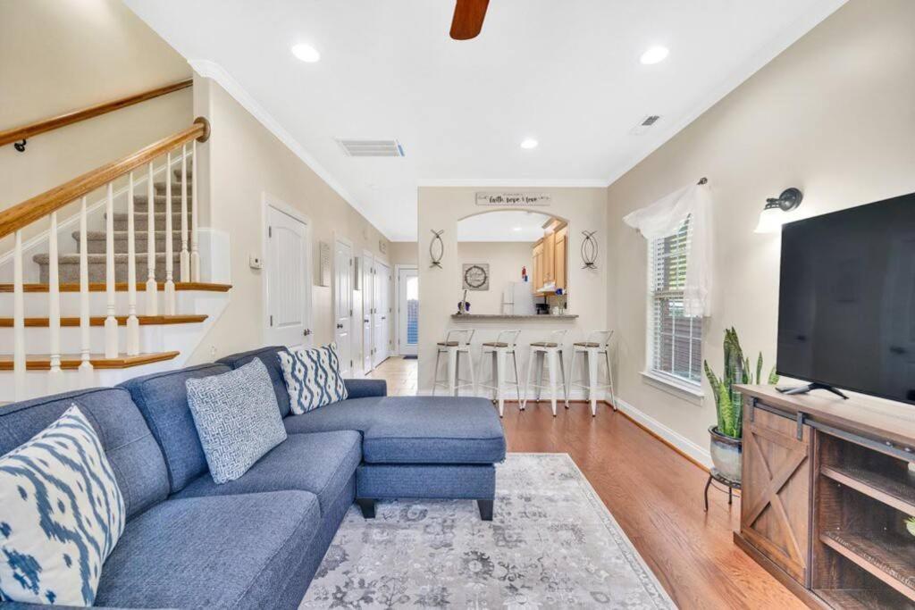 康科德Cozy 2B Townhouse King Bed Free Parking Tv In Brs别墅 外观 照片