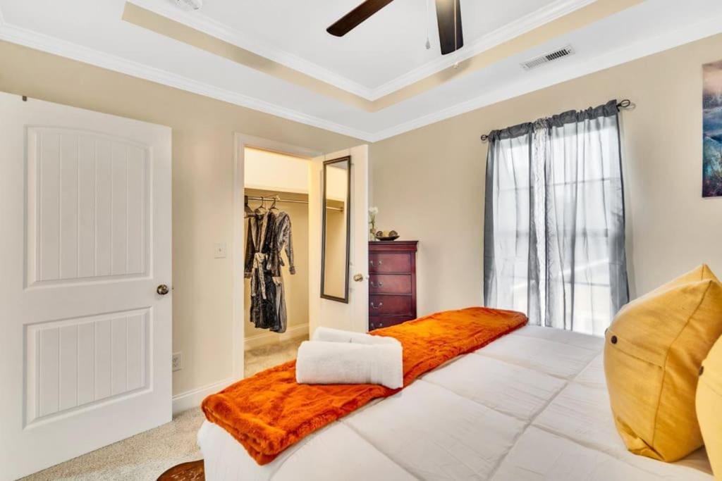 康科德Cozy 2B Townhouse King Bed Free Parking Tv In Brs别墅 外观 照片